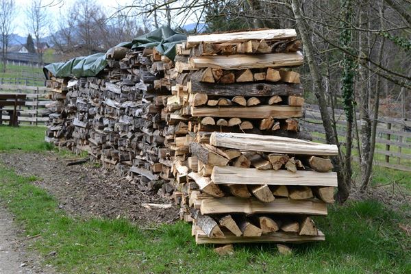 Brændetårn - effektiv og bekvem opbevaring af brænde